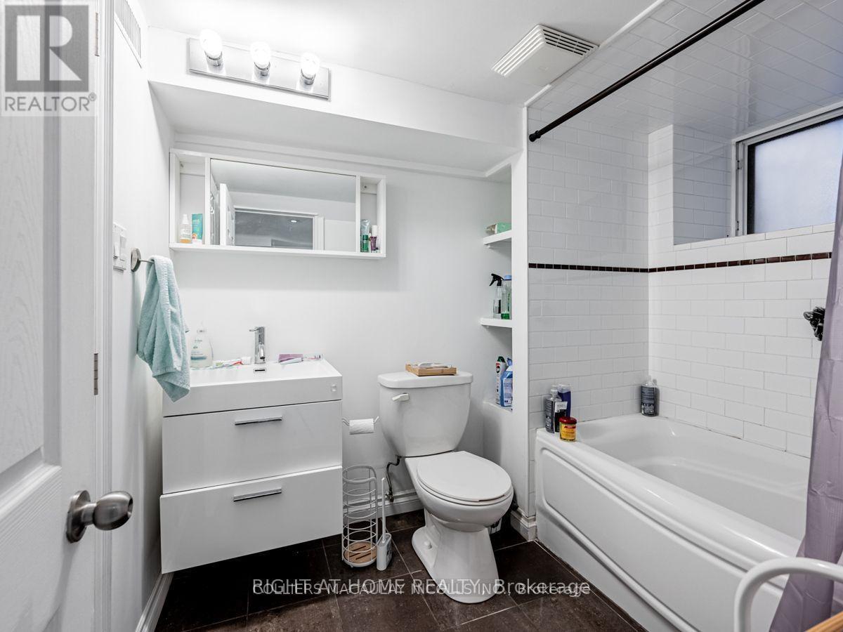 Basement - 1069 College Street, Toronto, Ontario  M6H 1B2 - Photo 4 - C13217302