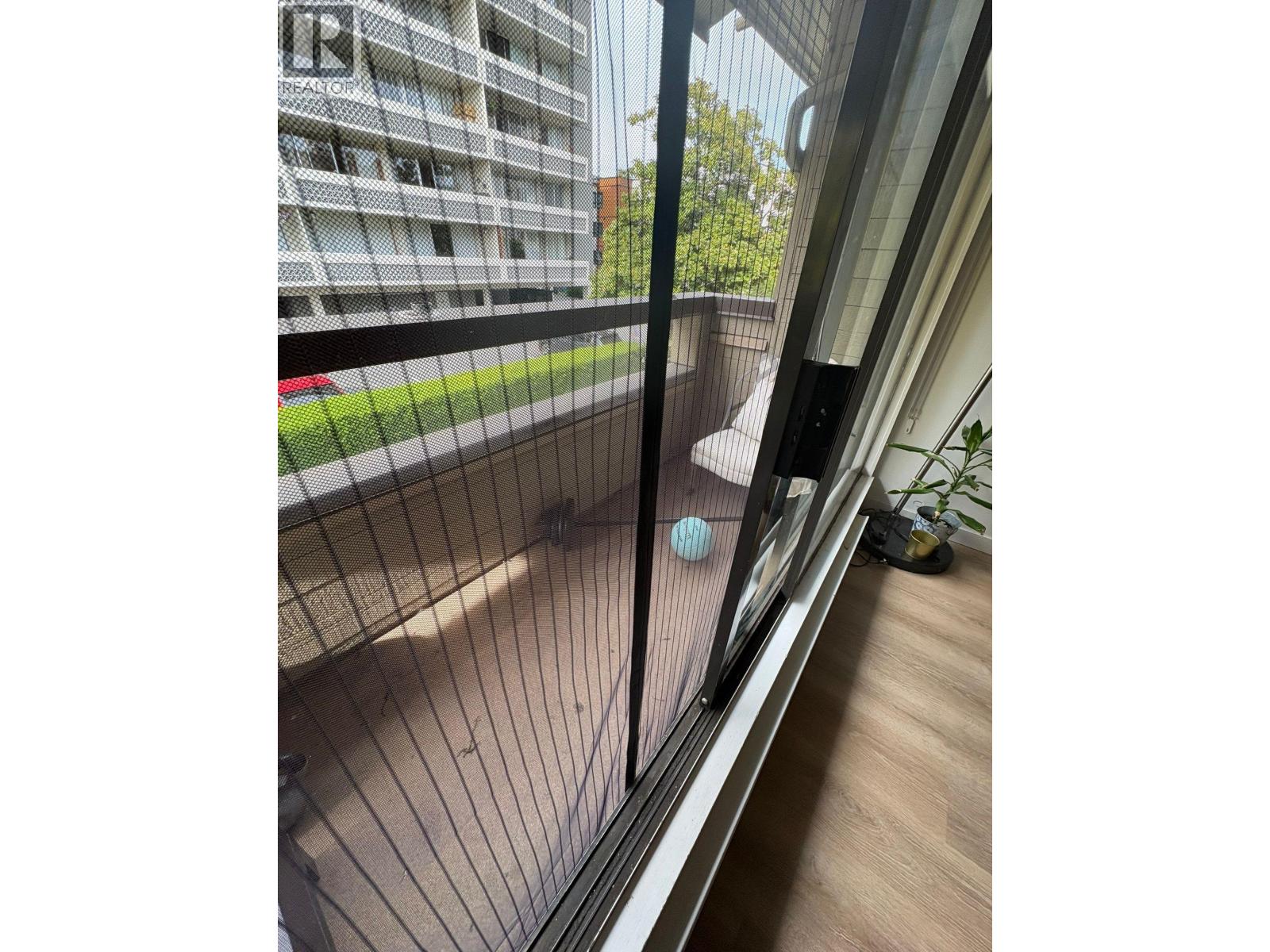 307 1363 Clyde Avenue, West Vancouver, British Columbia  V7T 2W9 - Photo 3 - R3129952