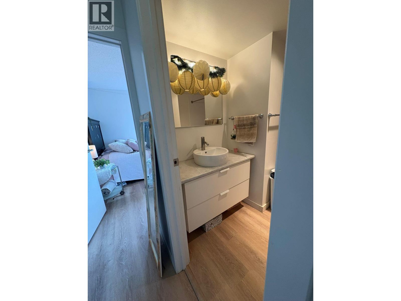 307 1363 Clyde Avenue, West Vancouver, British Columbia  V7T 2W9 - Photo 8 - R3129952