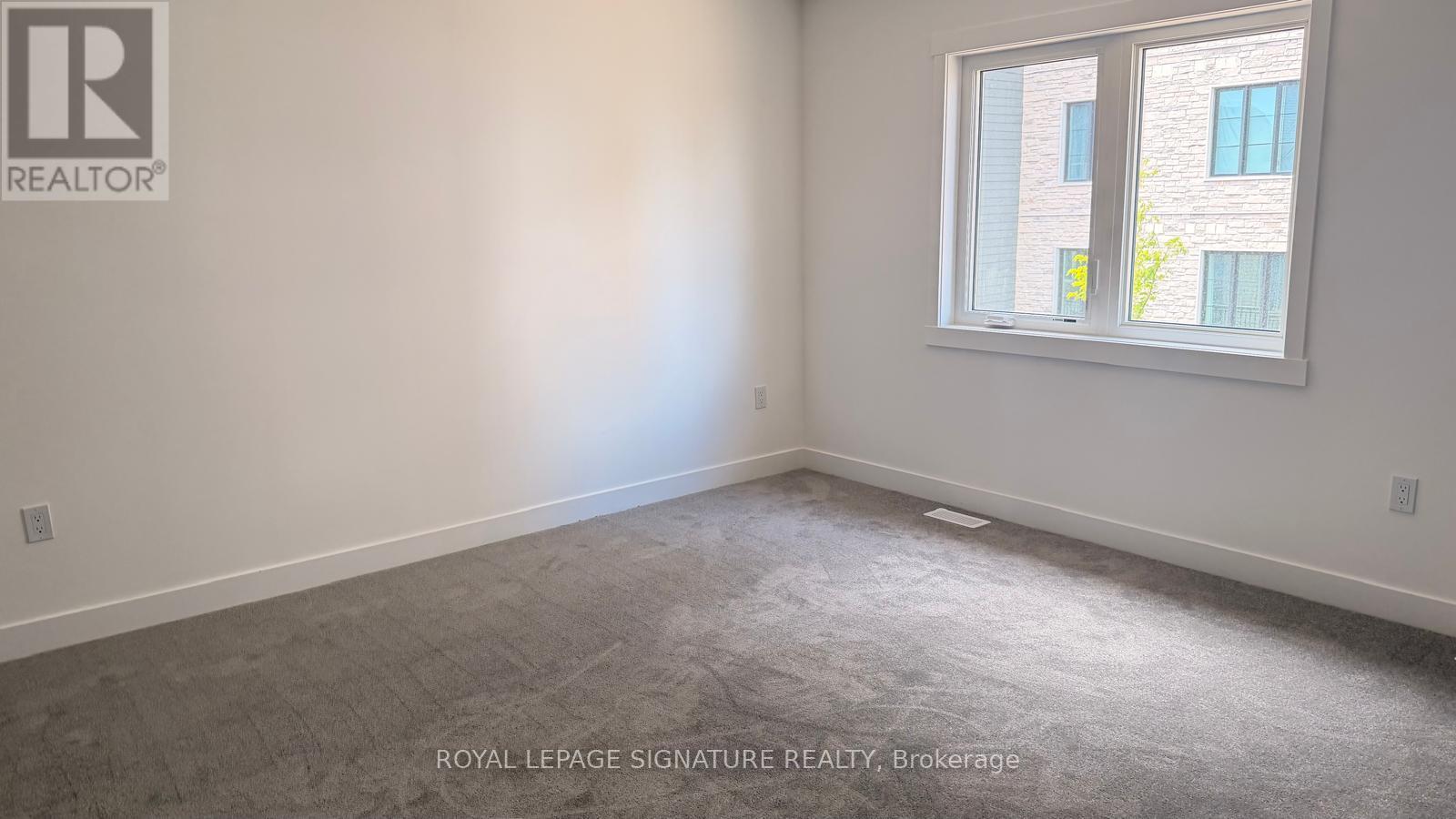 7 Flan Boulevard, Barrie, Ontario  L9J 0E1 - Photo 7 - S13217290