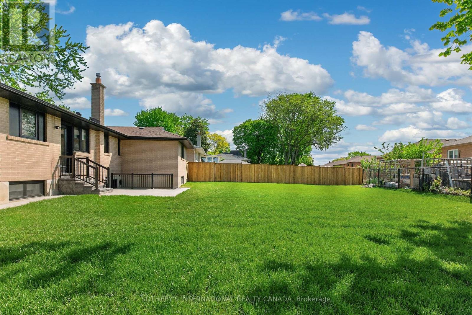 33 Lancer Drive, Vaughan, Ontario  L6A 1E1 - Photo 32 - N13004294