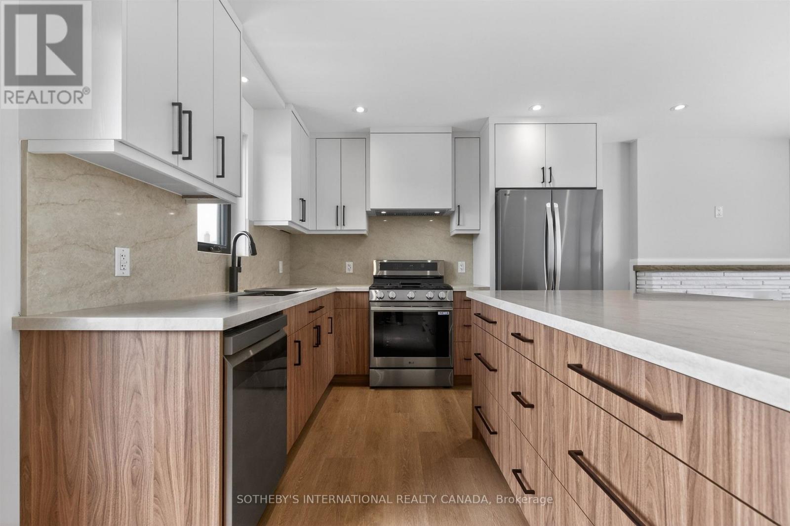 33 Lancer Drive, Vaughan, Ontario  L6A 1E1 - Photo 8 - N13004294