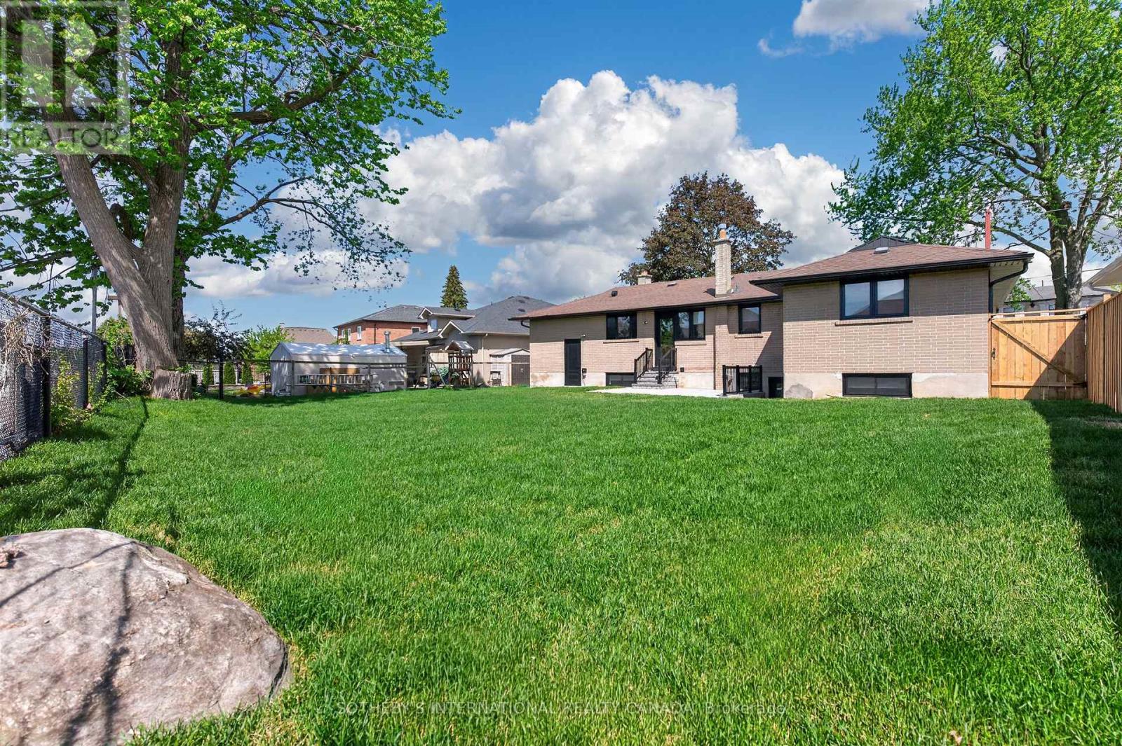 33 Lancer Drive, Vaughan, Ontario  L6A 1E1 - Photo 31 - N13004294