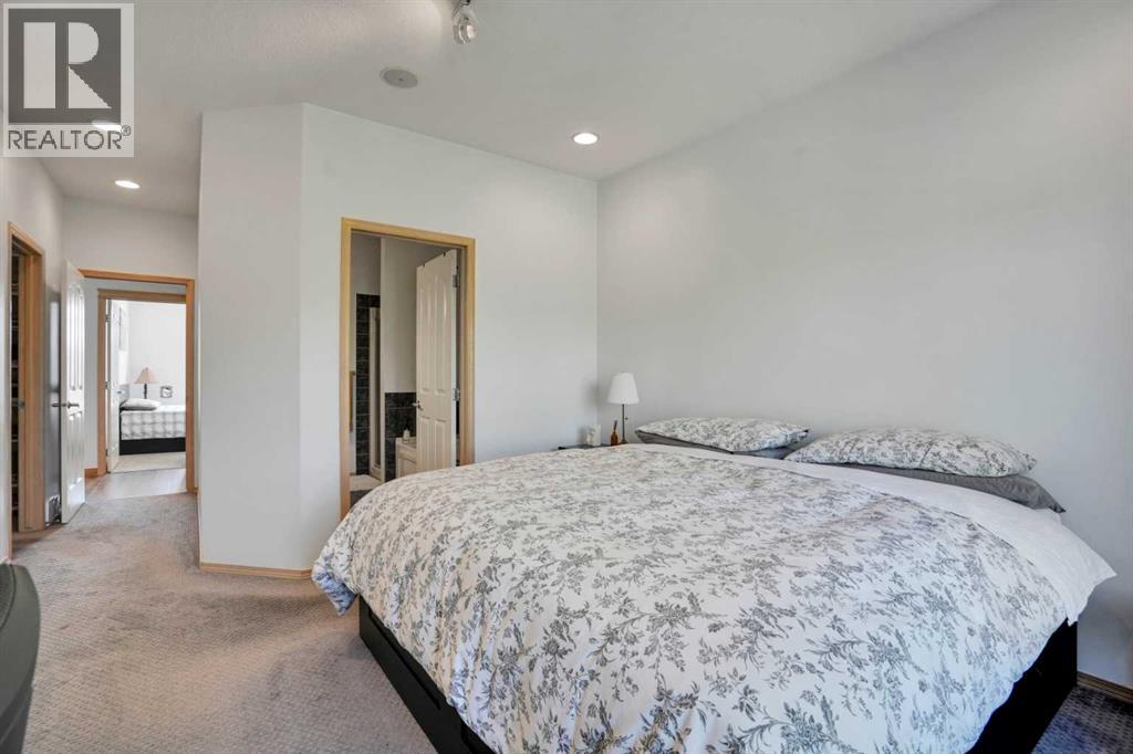 6 Discovery Woods Villas Sw, Calgary, Alberta  T3H 5A6 - Photo 19 - A2313586