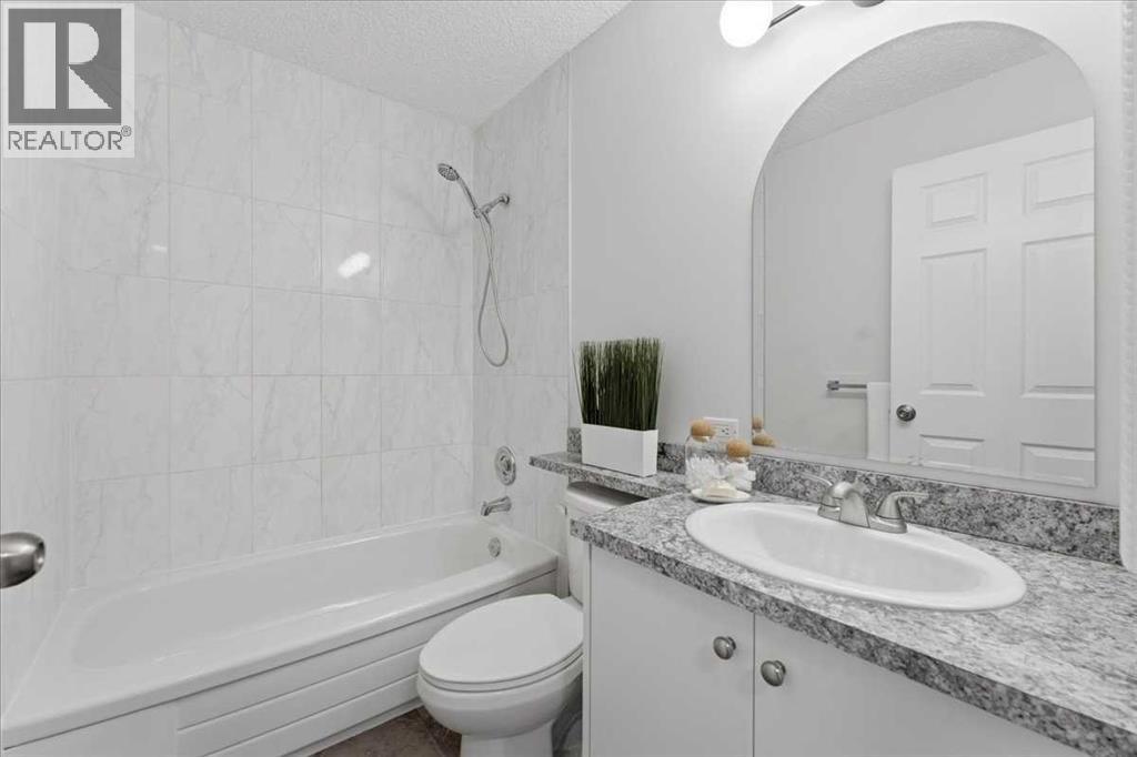148 Edgedale Way Nw, Calgary, Alberta T3A 2P9 - Photo 24 - A2315732
