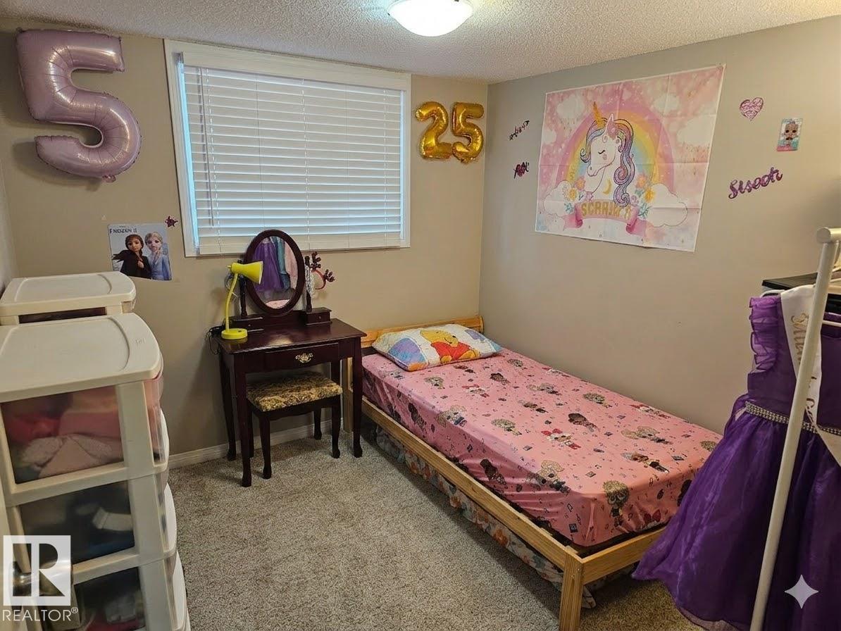 223 Kaskitayo Ct NW, Edmonton, Alberta  T6J 3T3 - Photo 8 - E4476487
