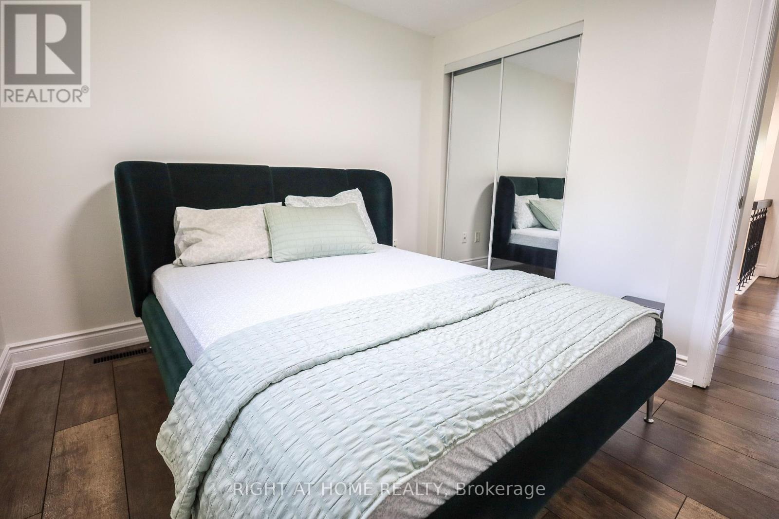 2126 Millway Gate, Mississauga, Ontario  L5L 1R3 - Photo 26 - W13217342