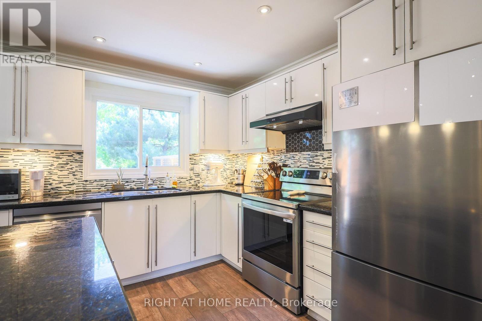 2126 Millway Gate, Mississauga, Ontario  L5L 1R3 - Photo 7 - W13217342