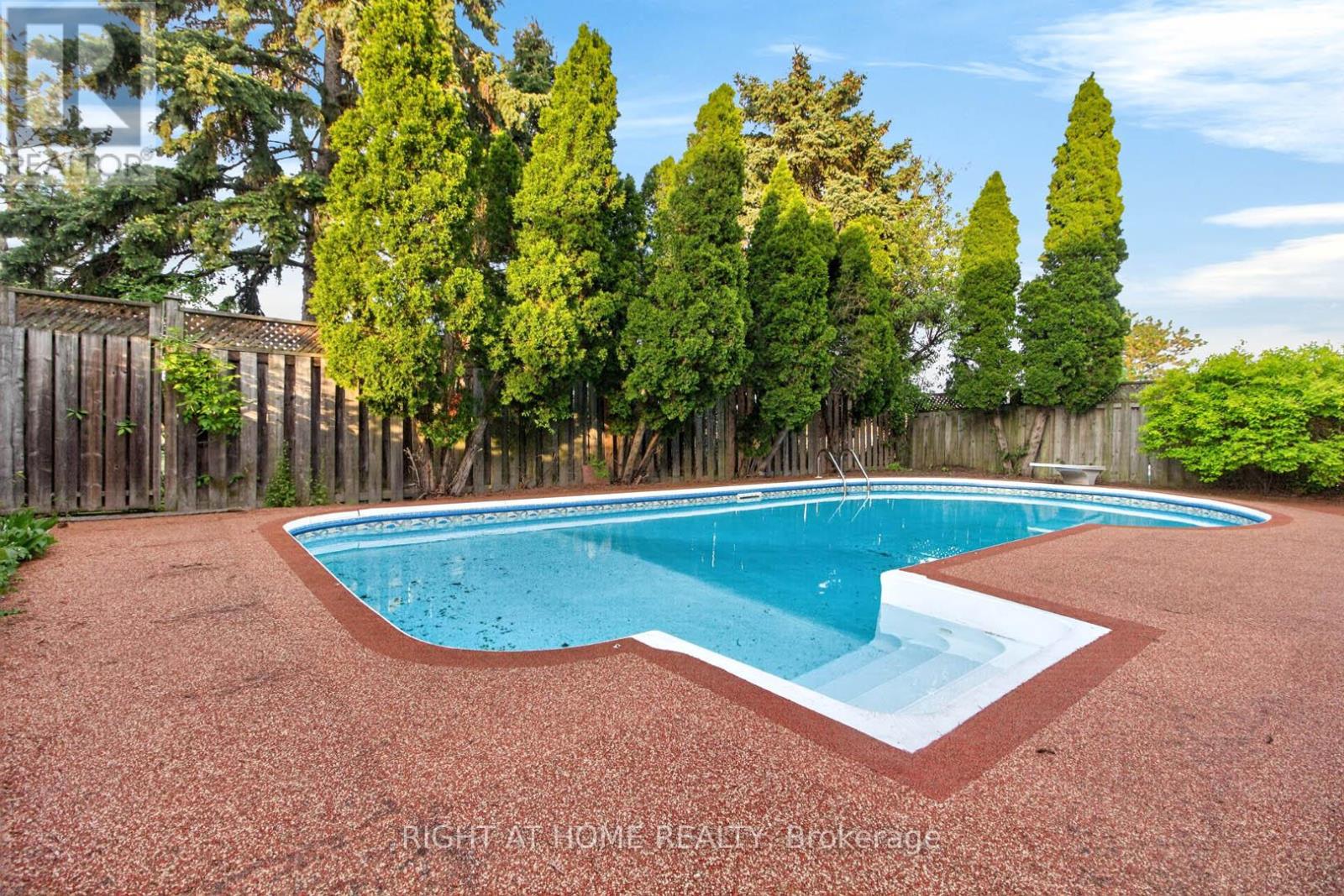 4629 Phoenix Park Crescent, Mississauga, Ontario  L5M 3E9 - Photo 3 - W13217350