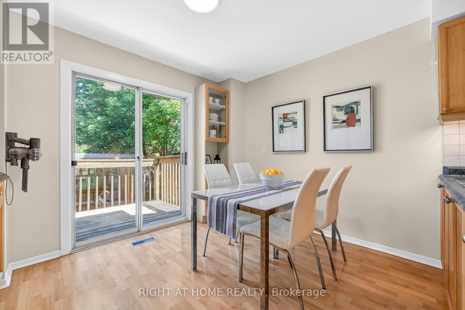 45 Lansbury Court, Vaughan, Ontario  L4J 5K1 - Photo 16 - N13214824