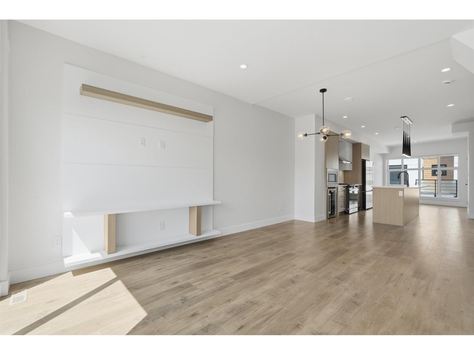 21 177 175a Street, Surrey, British Columbia  V3Z 1L1 - Photo 4 - R3129877