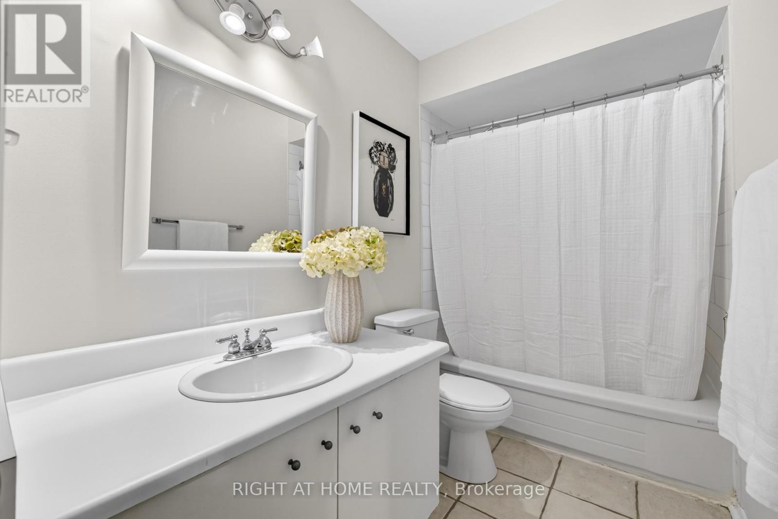 45 Lansbury Court, Vaughan, Ontario  L4J 5K1 - Photo 33 - N13214824
