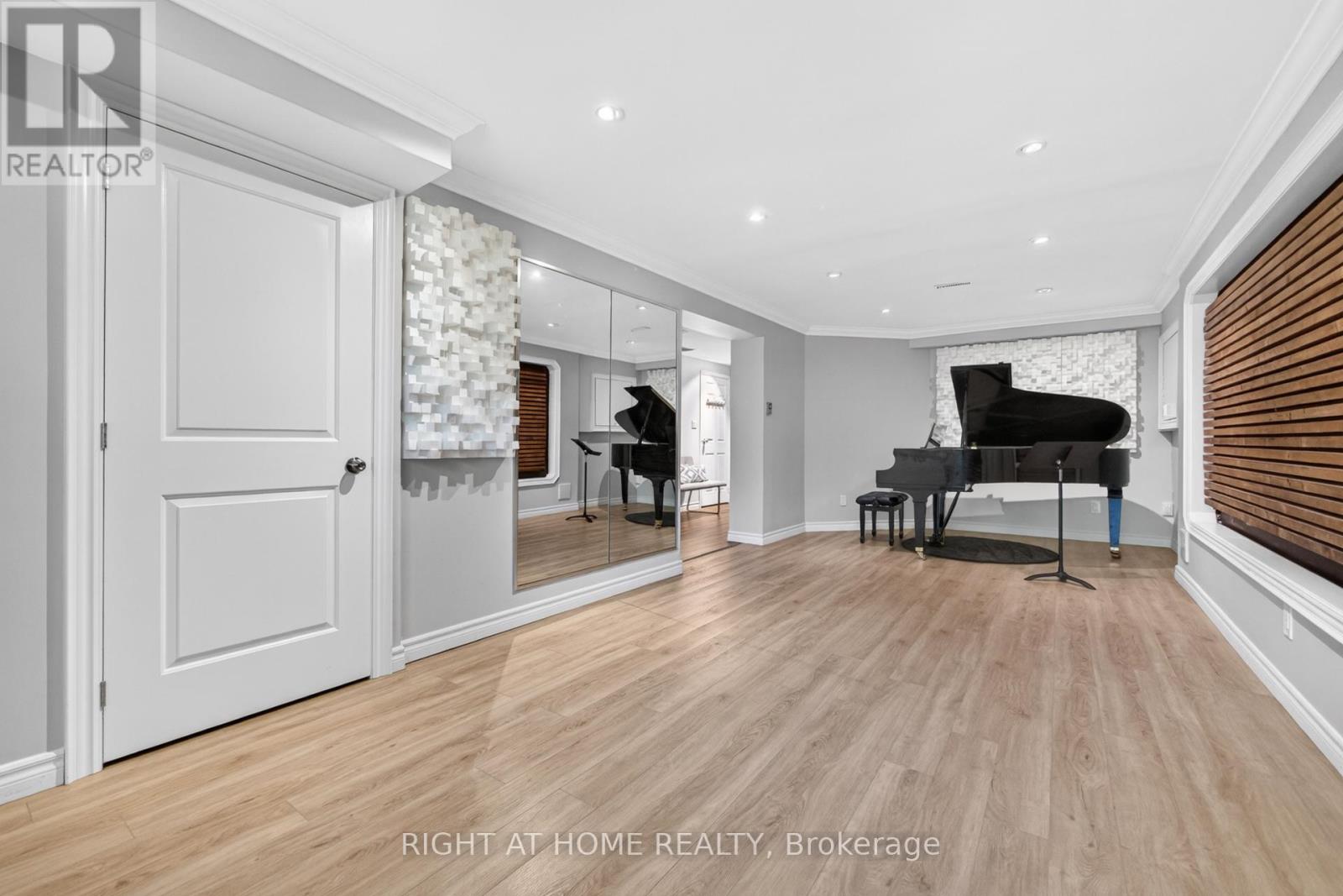 45 Lansbury Court, Vaughan, Ontario  L4J 5K1 - Photo 41 - N13214824
