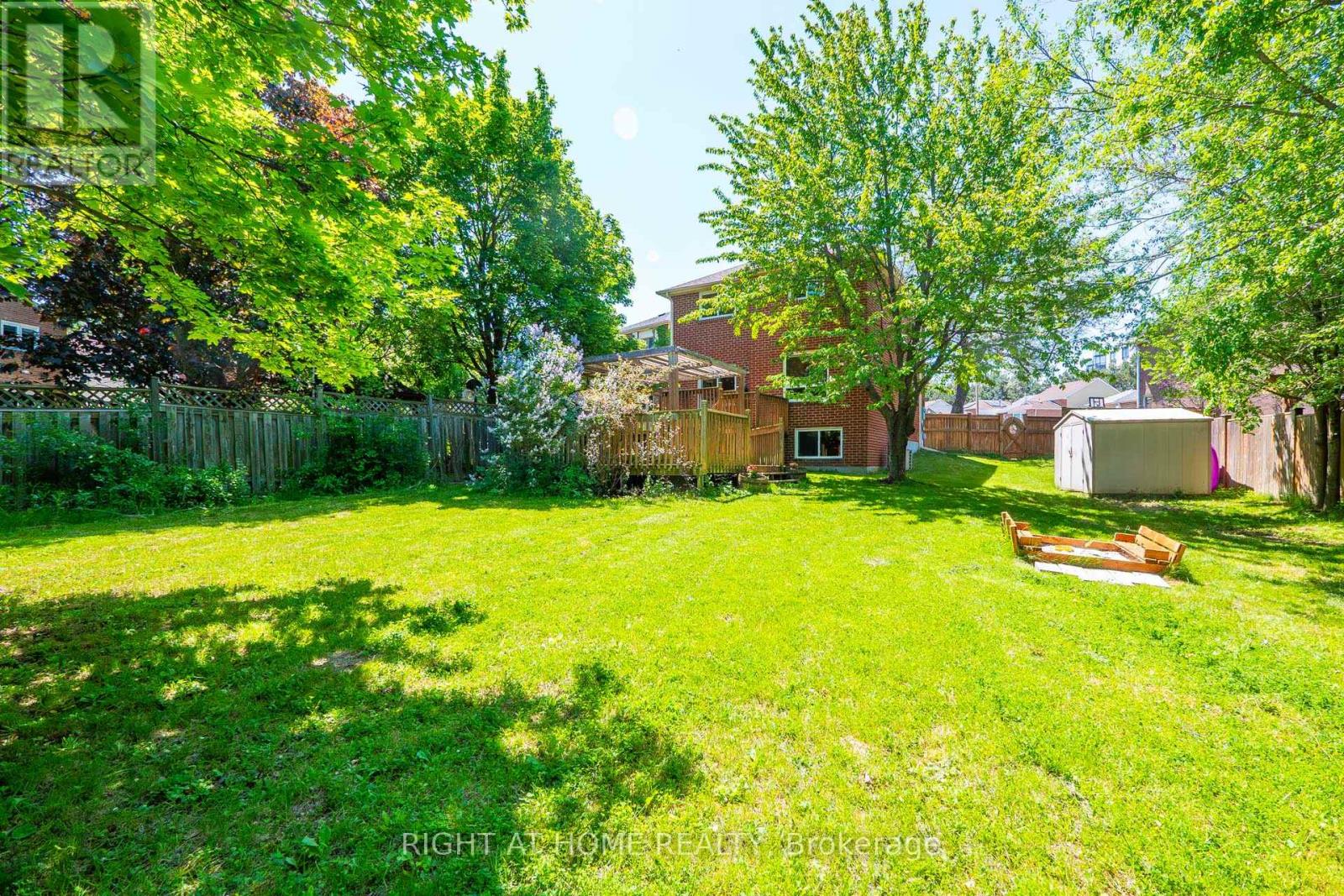 45 Lansbury Court, Vaughan, Ontario  L4J 5K1 - Photo 50 - N13214824