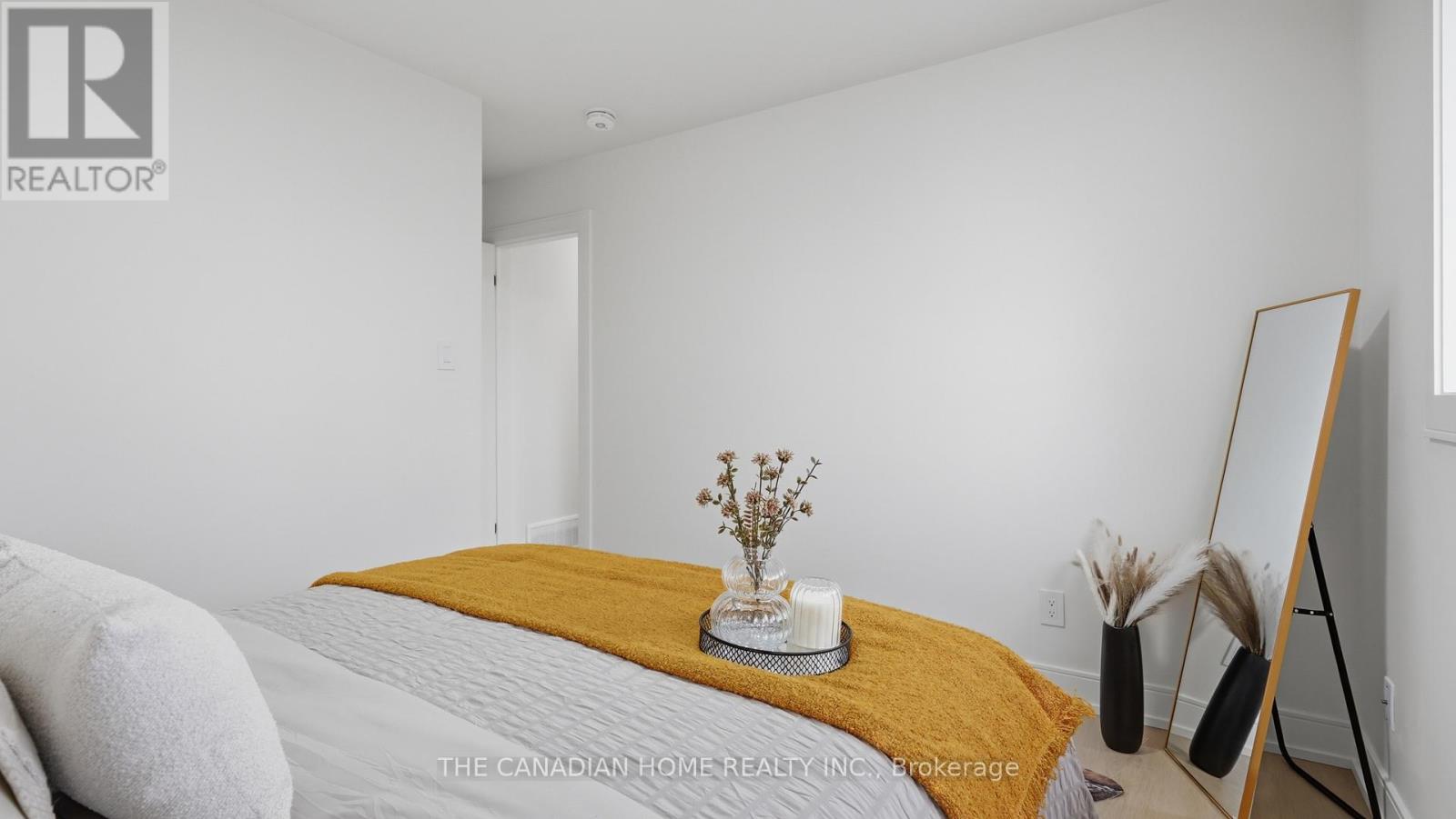 6041 Cadham Street, Niagara Falls, Ontario  L2G 3A2 - Photo 11 - X13066478
