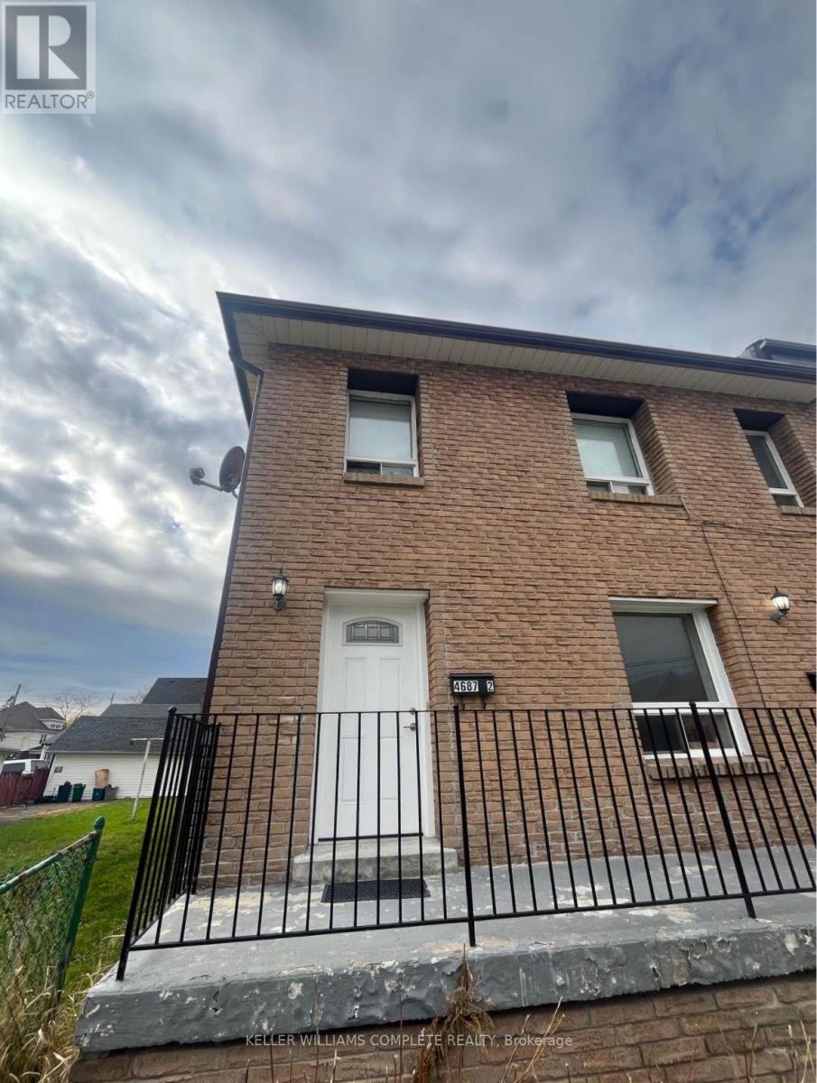 2 - 4687 First Avenue, Niagara Falls, Ontario  L2E 4G5 - Photo 2 - X13217310