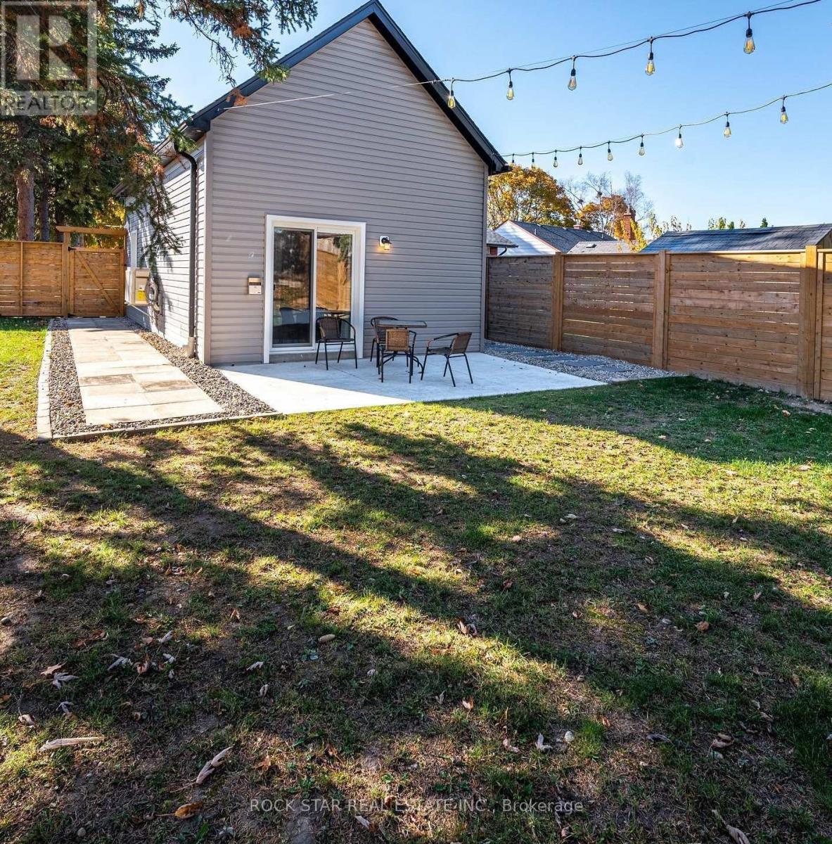 Rear - 48 Harber Avenue, Kitchener, Ontario  N2C 1Y8 - Photo 17 - X13217324