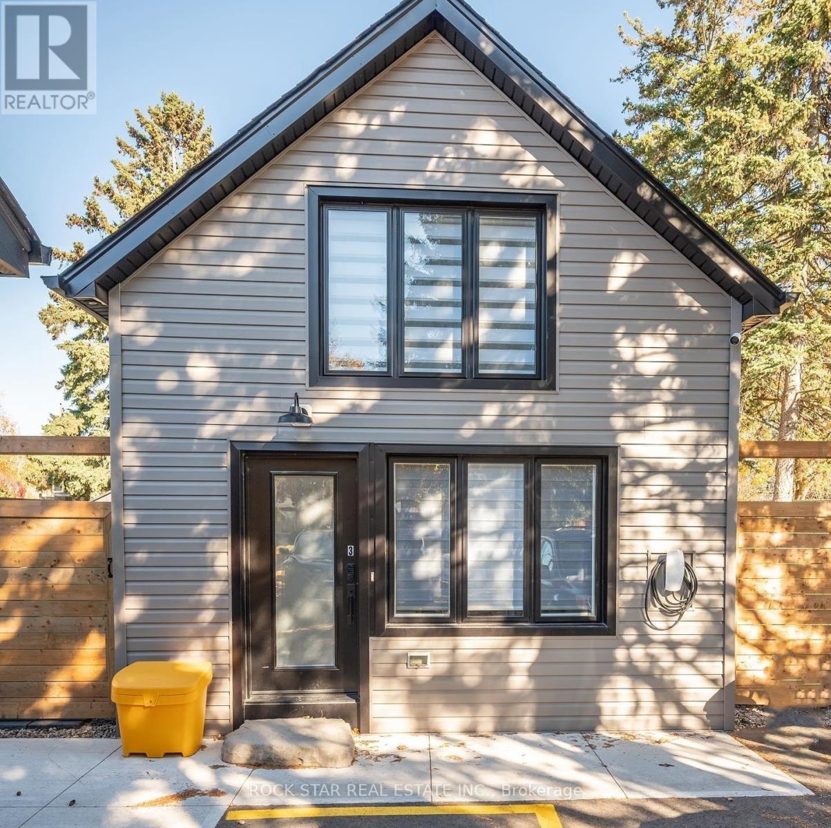 Rear - 48 Harber Avenue, Kitchener, Ontario  N2C 1Y8 - Photo 21 - X13217324