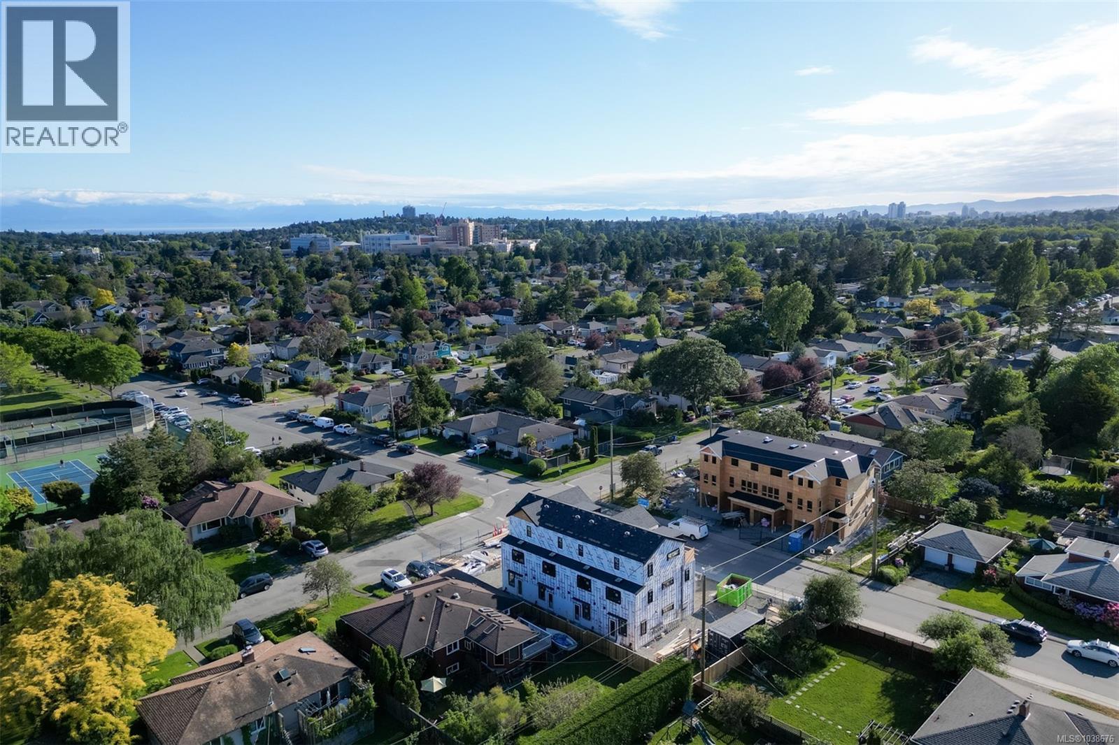 4 2100 Allenby St, Oak Bay, British Columbia  V8R 3C3 - Photo 10 - 1038676