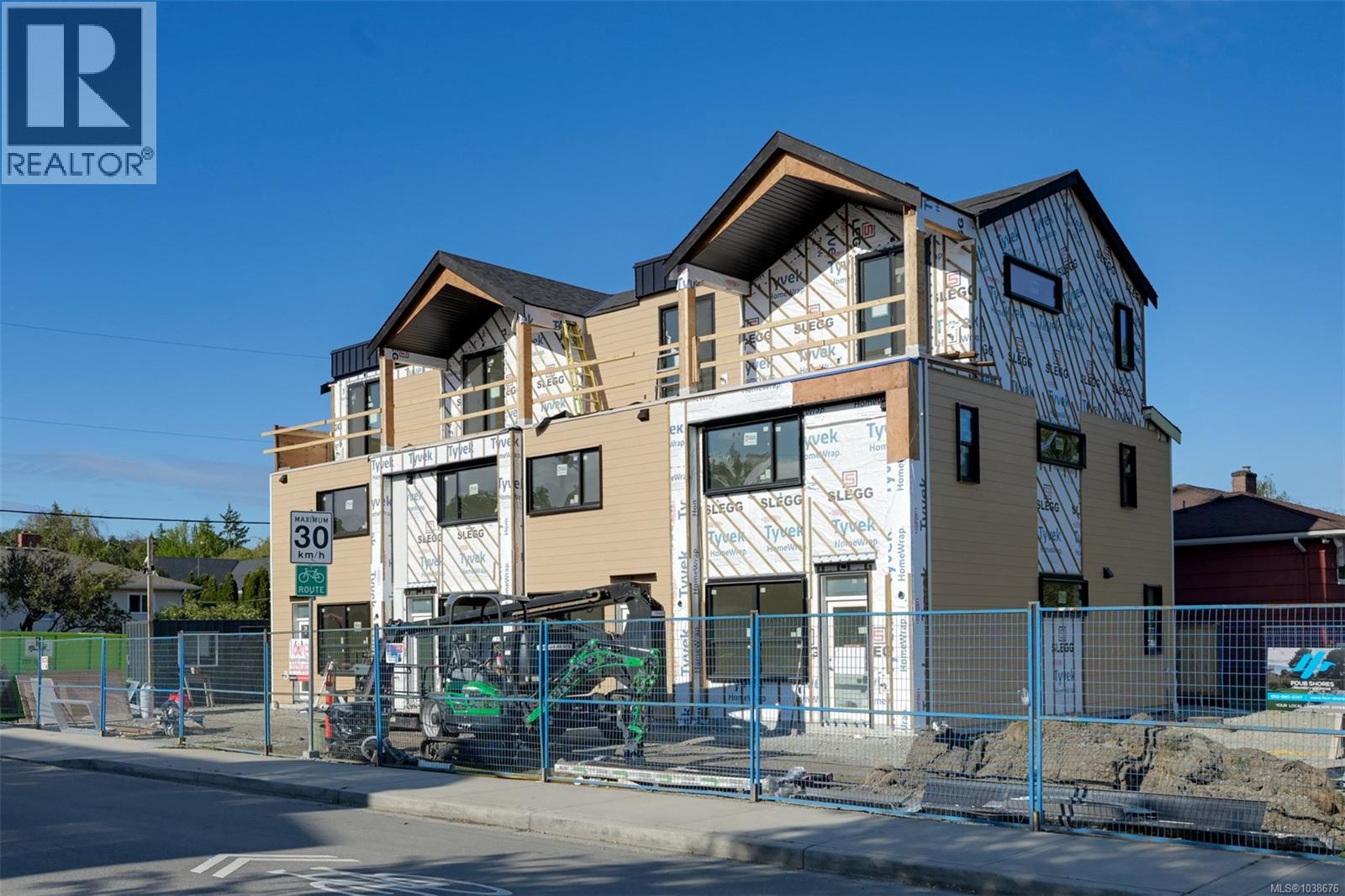 4 2100 Allenby St, Oak Bay, British Columbia  V8R 3C3 - Photo 12 - 1038676