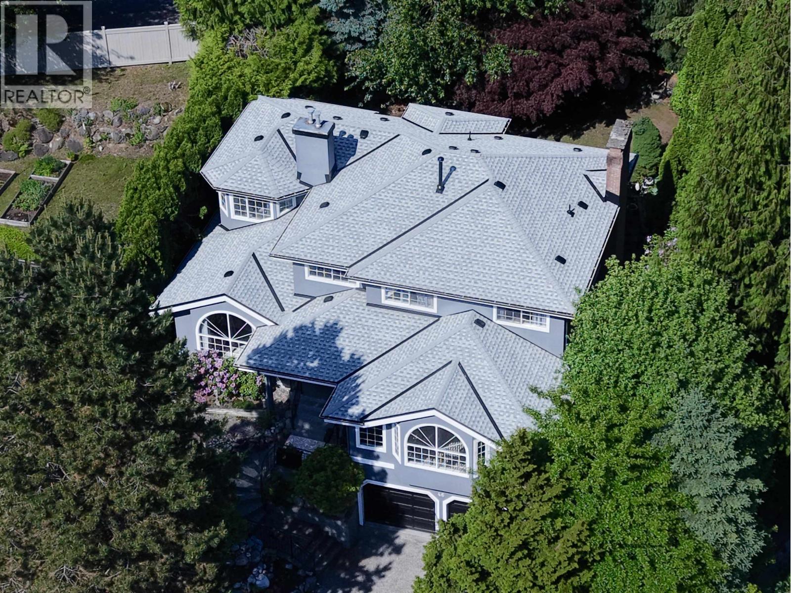 46 Wildwood Drive, Port Moody, British Columbia  V3H 4M6 - Photo 2 - R3114233