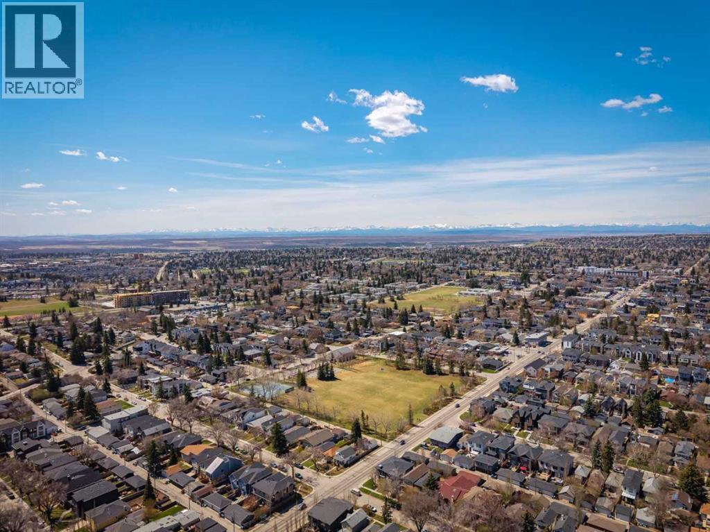 2803 26a Street Sw, Calgary, Alberta  T3E 2C8 - Photo 8 - A2308204