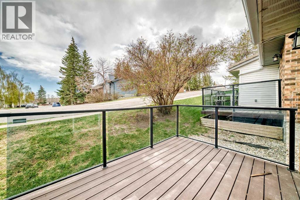 80 Coachway Gardens Sw, Calgary, Alberta  T3J 2V9 - Photo 33 - A2309836