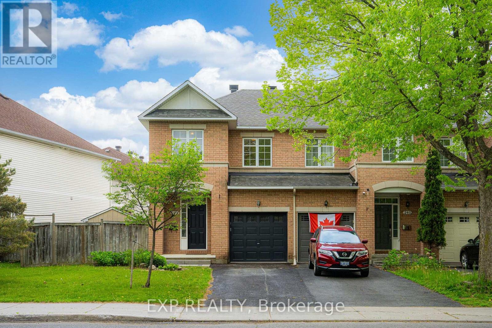 248 BERRIGAN DRIVE, Ottawa, Ontario
