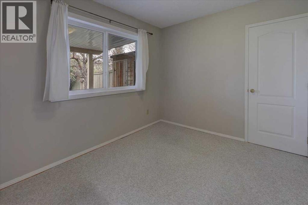 12 Signal Ridge Court Sw, Calgary, Alberta  T3H 2J7 - Photo 36 - A2313886