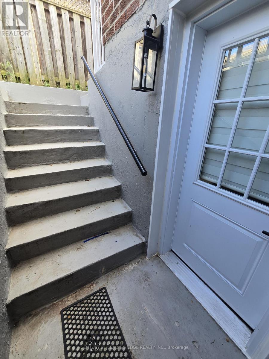 14 Porthclair Court, Toronto, Ontario  M1B 4X7 - Photo 42 - E13214702