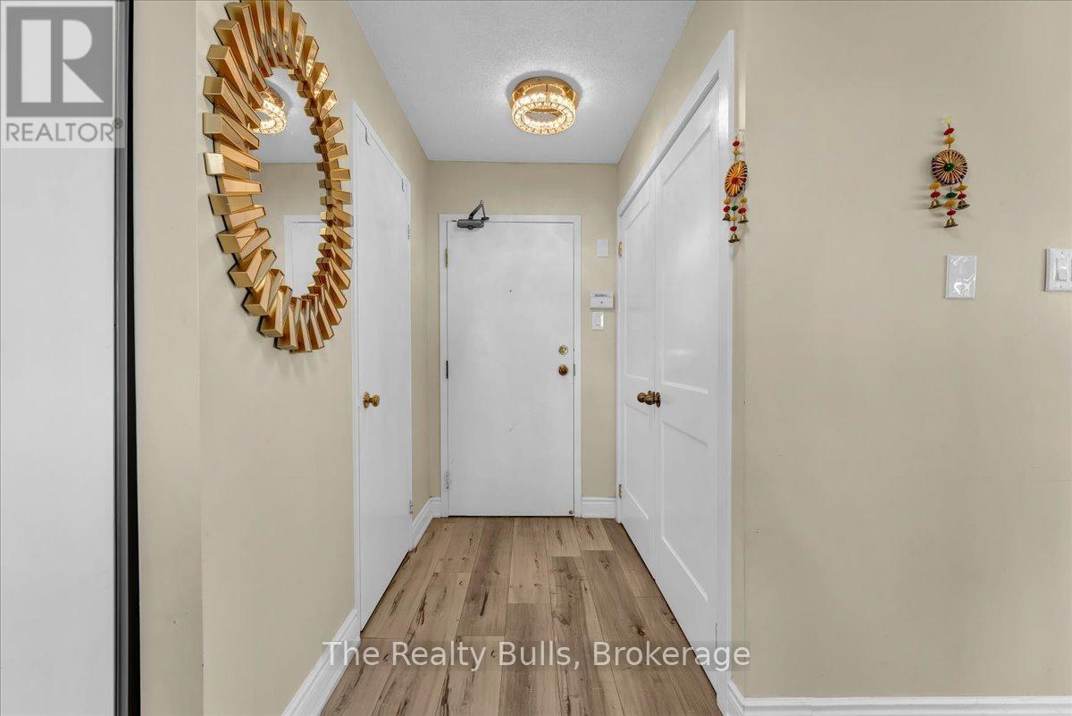 701 - 26 Hanover Road, Brampton, Ontario  L6S 4T2 - Photo 22 - W13217362
