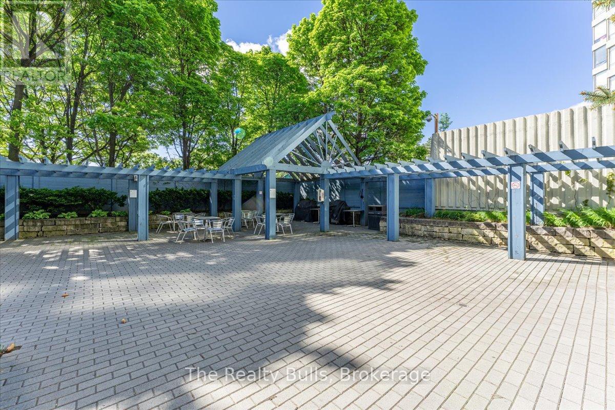 701 - 26 Hanover Road, Brampton, Ontario  L6S 4T2 - Photo 6 - W13217362