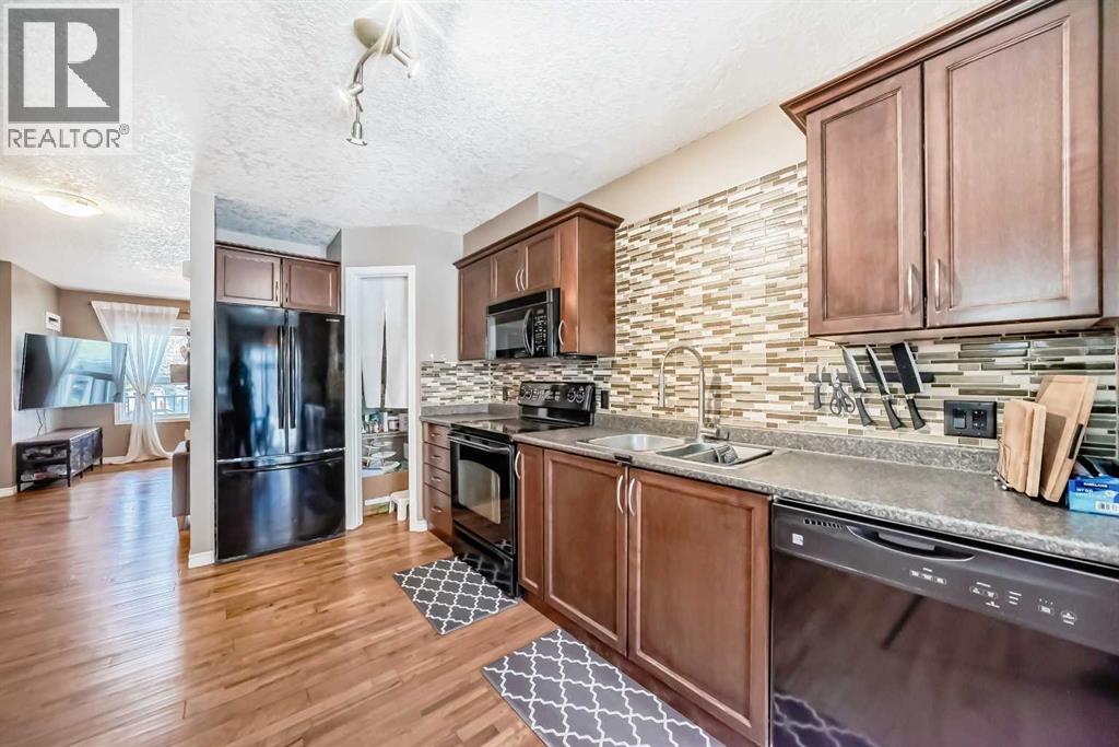 173 Eversyde Common Sw, Calgary, Alberta T2Y 4Z5 - Photo 11 - A2310892