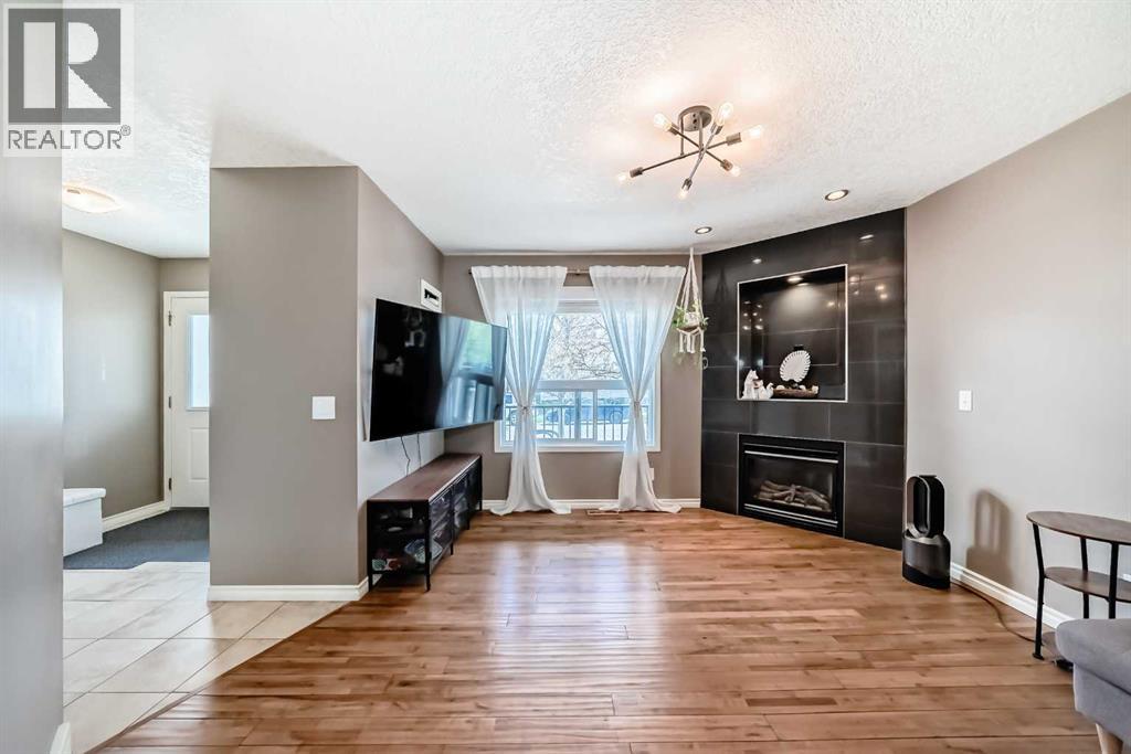173 Eversyde Common Sw, Calgary, Alberta T2Y 4Z5 - Photo 6 - A2310892