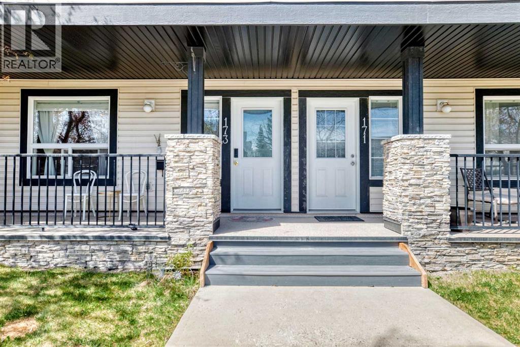 173 Eversyde Common Sw, Calgary, Alberta T2Y 4Z5 - Photo 4 - A2310892