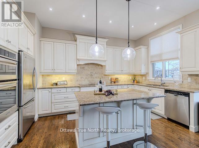105 Black Maple Private, Ottawa, Ontario  K1M 0J3 - Photo 12 - X13217370