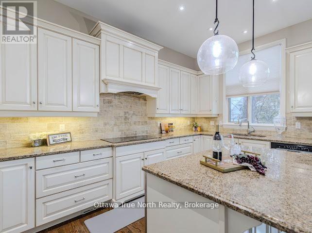 105 Black Maple Private, Ottawa, Ontario  K1M 0J3 - Photo 15 - X13217370