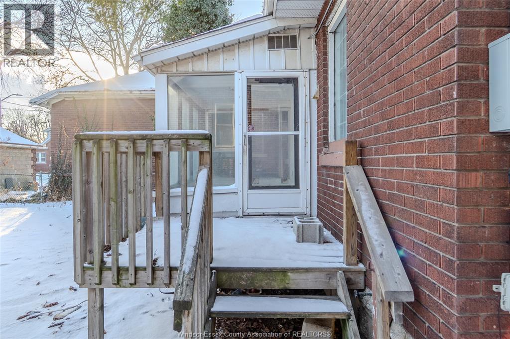 2973 Peter, Windsor, Ontario  N9C 1G9 - Photo 3 - 26001711