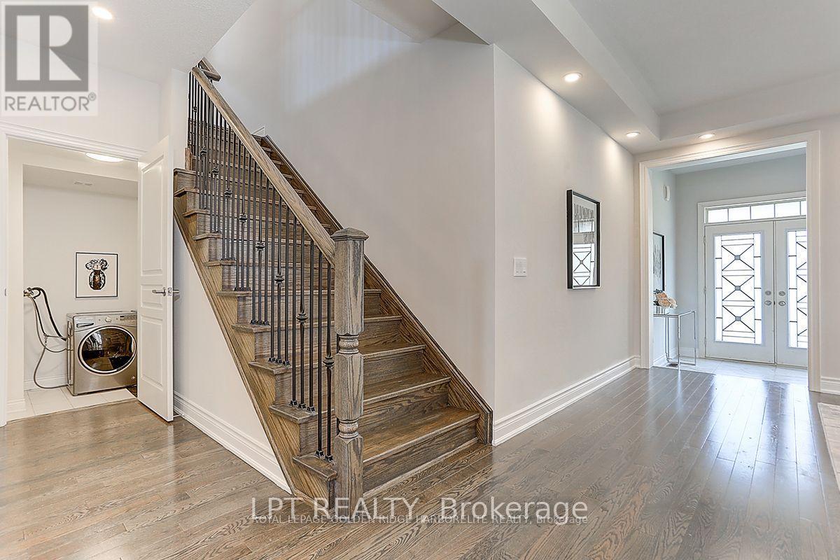 12 Baleberry Crescent, East Gwillimbury, Ontario  L9N 0P2 - Photo 7 - N13217380