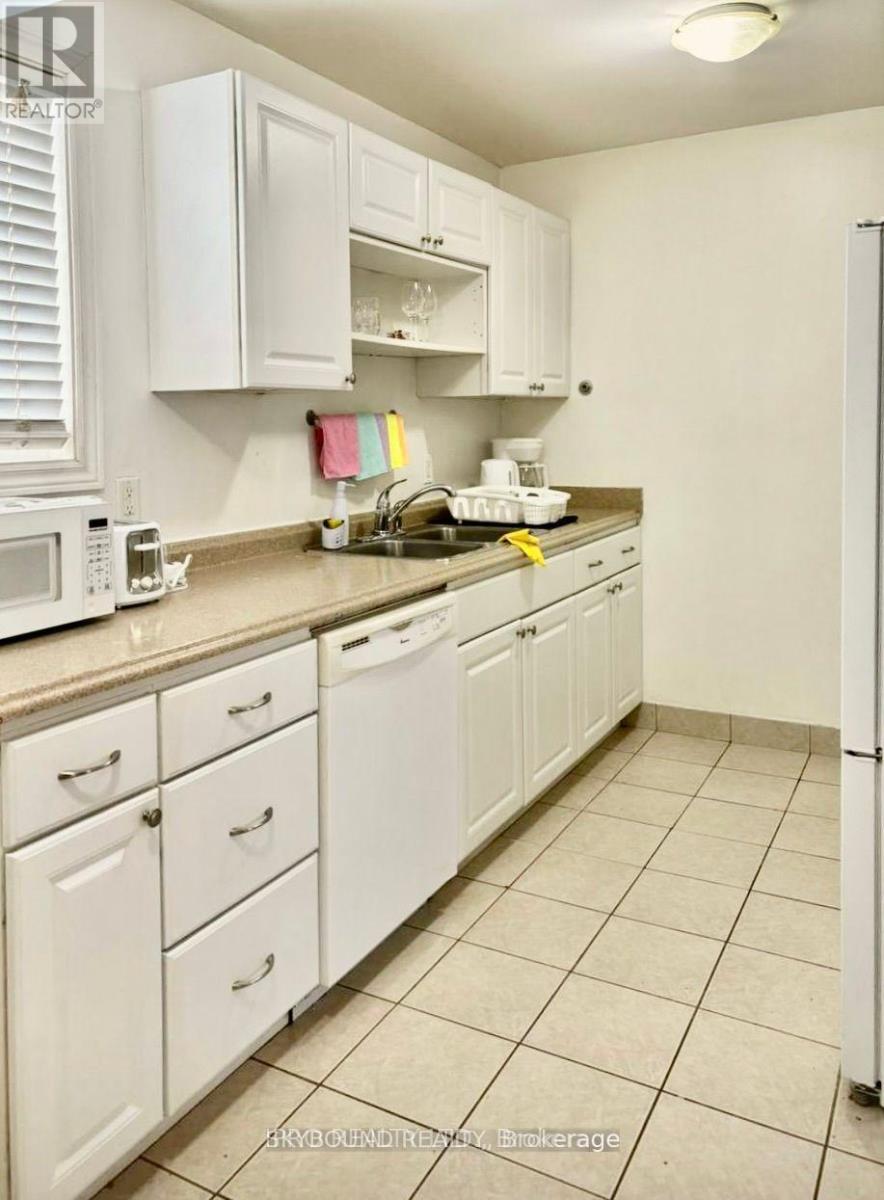 252 William Roe Boulevard N, Newmarket, Ontario  L3Y 1B5 - Photo 14 - N13217396