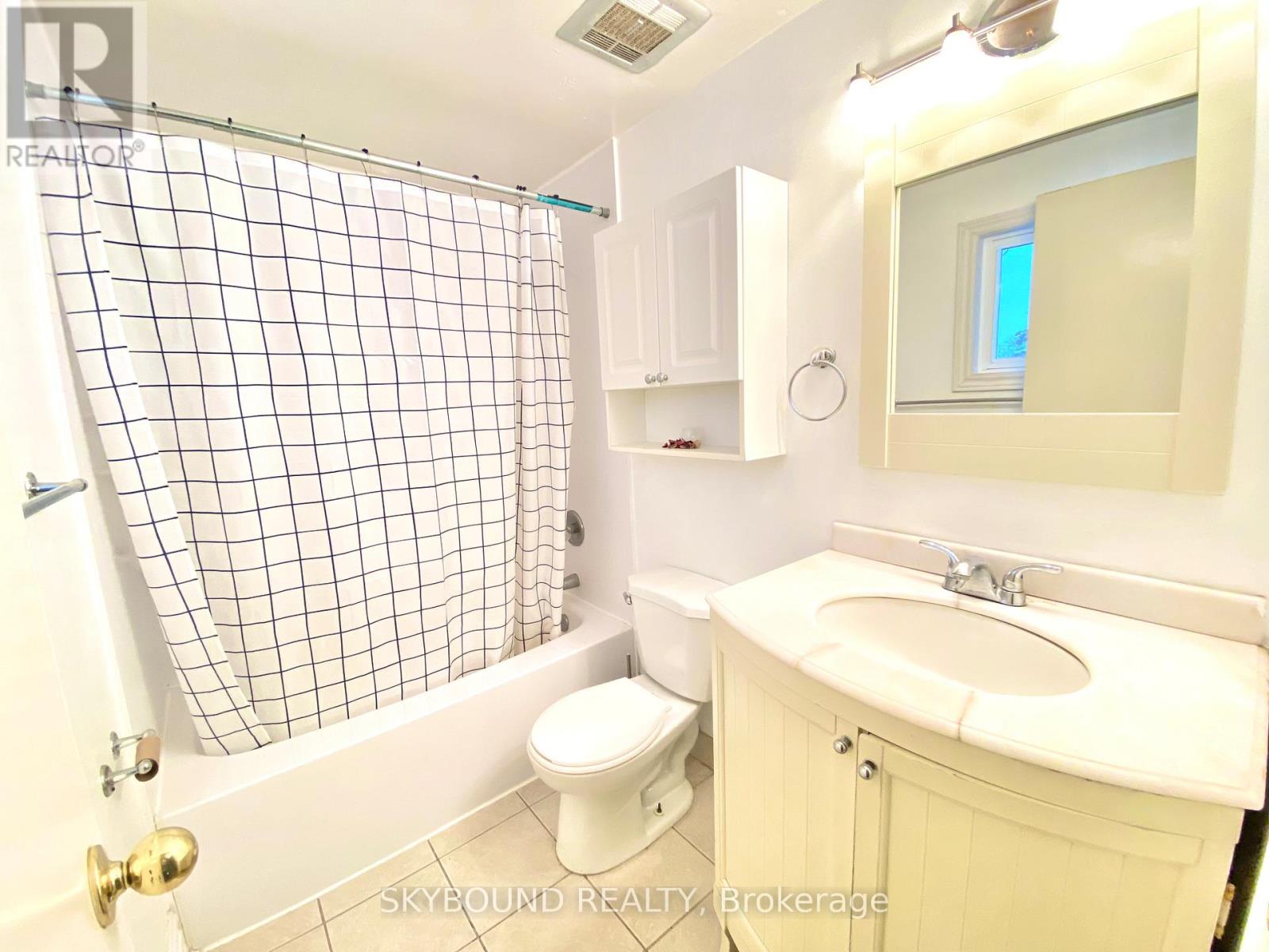 252 William Roe Boulevard N, Newmarket, Ontario  L3Y 1B5 - Photo 19 - N13217396