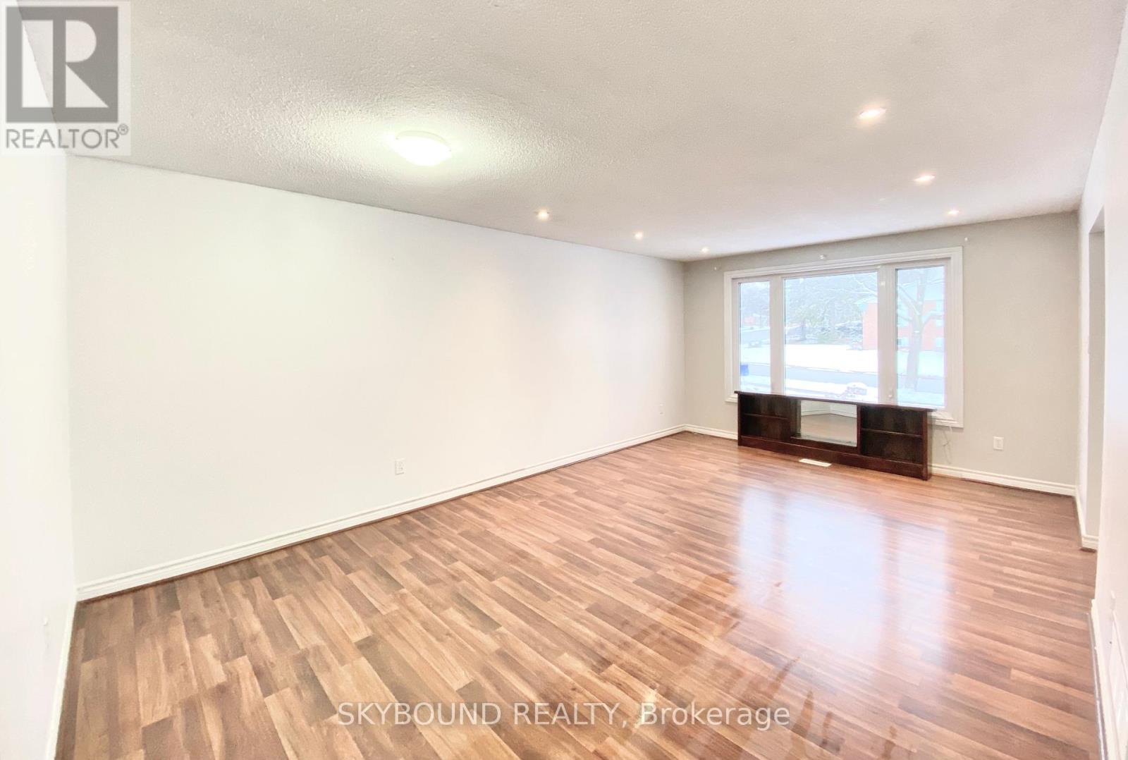 252 William Roe Boulevard N, Newmarket, Ontario  L3Y 1B5 - Photo 8 - N13217396