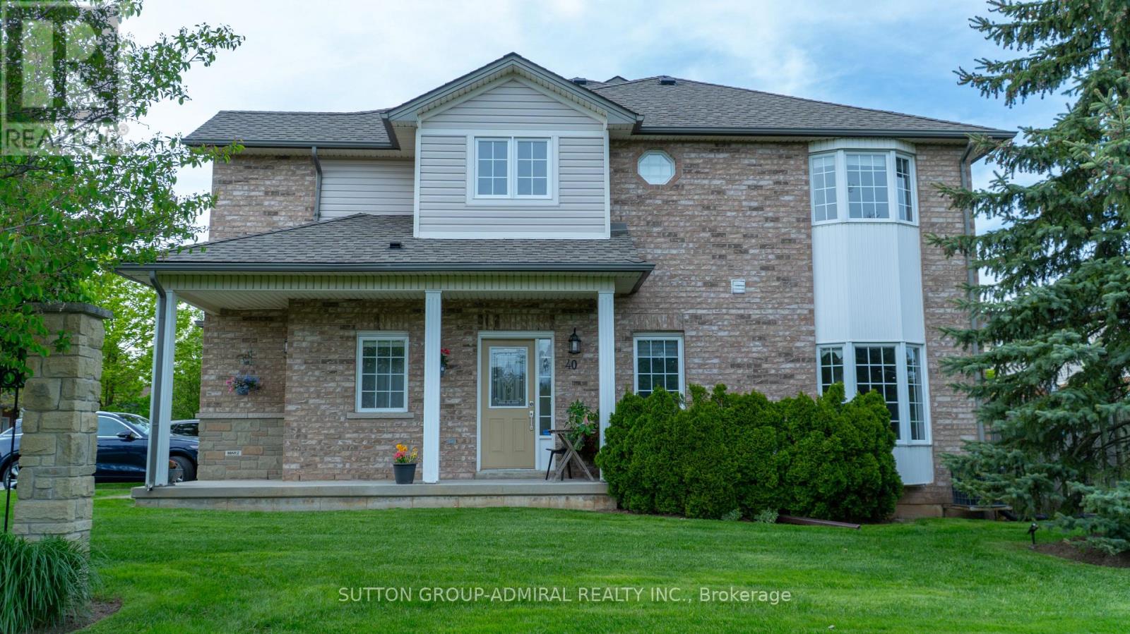 40 - 232 STONEHENGE DRIVE, Hamilton, Ontario