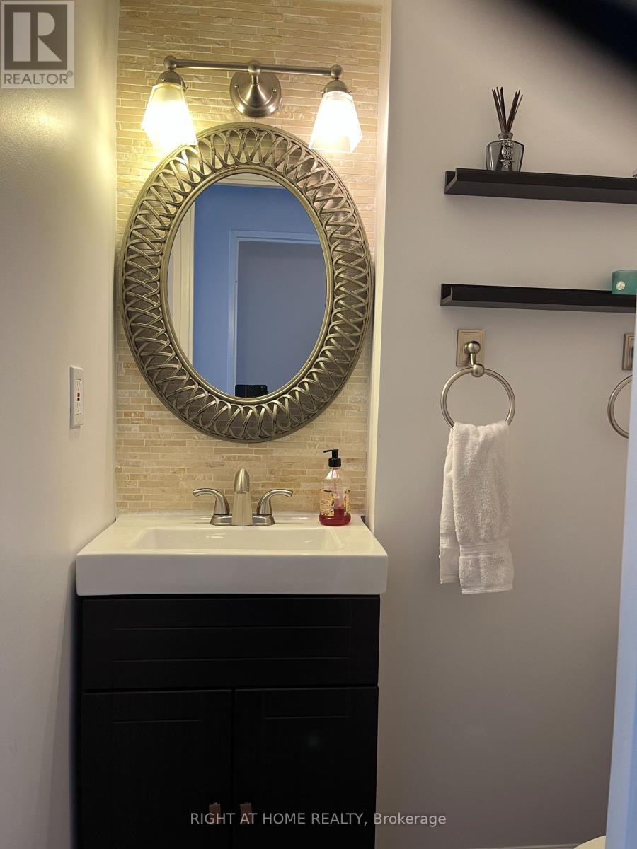 1102 - 45 Southport Street, Toronto, Ontario  M6S 3N5 - Photo 16 - W13152852