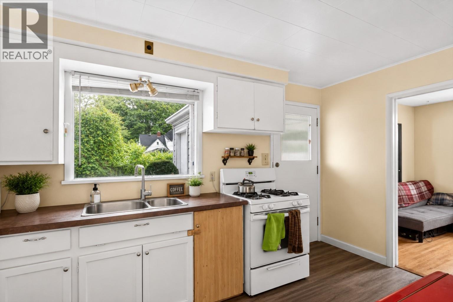 1829 Abbott Street, Kelowna, British Columbia  V1Y 1B6 - Photo 8 - 10386652