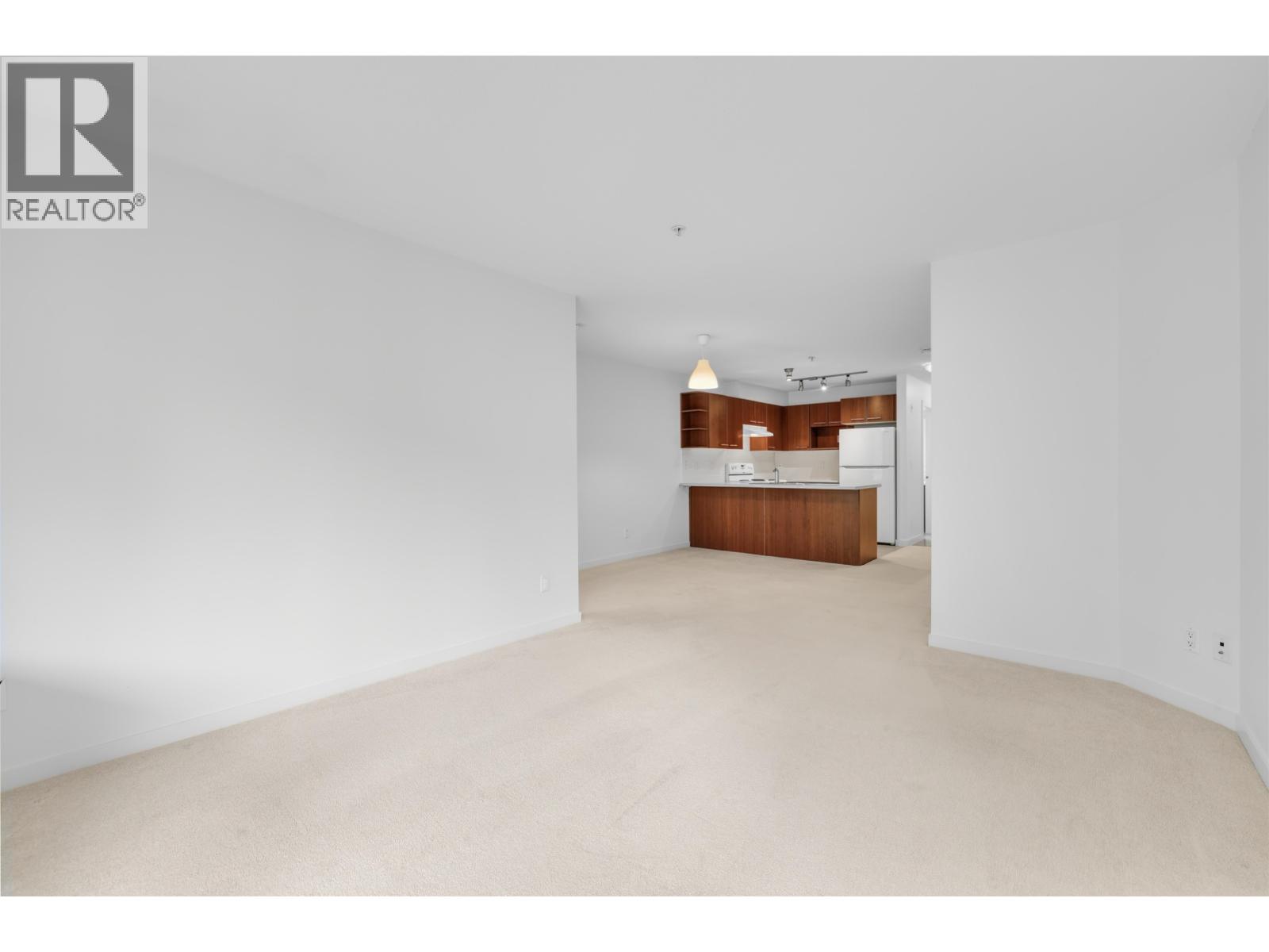 310 4868 Brentwood Drive, Burnaby, British Columbia  V5C 0C2 - Photo 8 - R3129834
