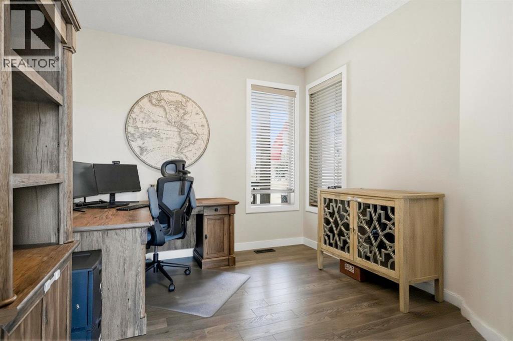 494 Tuscany Ravine Road Nw, Calgary, Alberta  T3L 3B1 - Photo 3 - A2314221