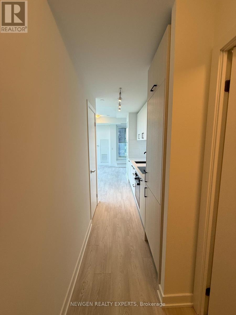 2911 - 5 Quarrington Lane, Toronto, Ontario  M3C 0S5 - Photo 4 - C13217422