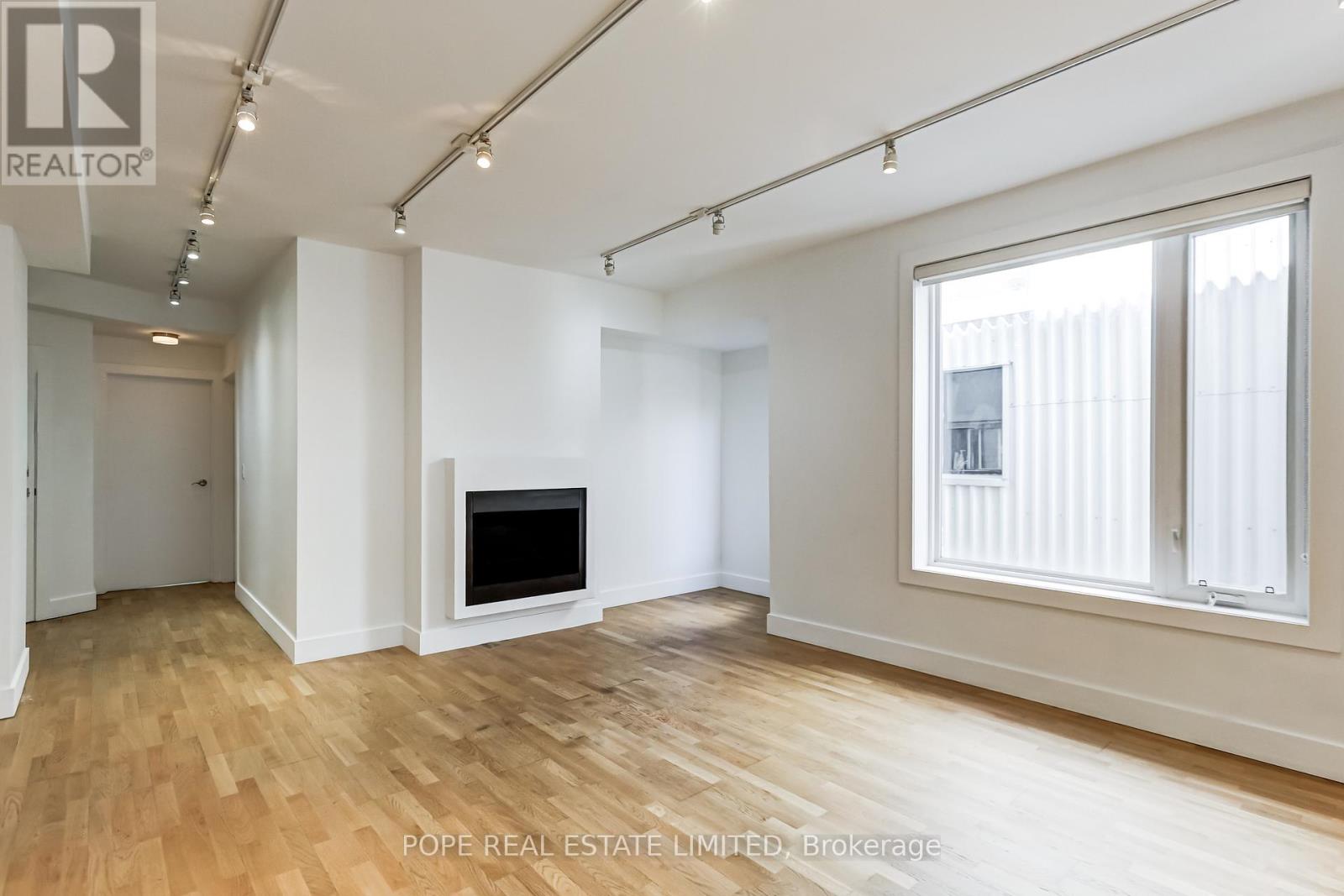 4 - 427 Crawford Street, Toronto, Ontario  M6G 3J7 - Photo 11 - C13217430