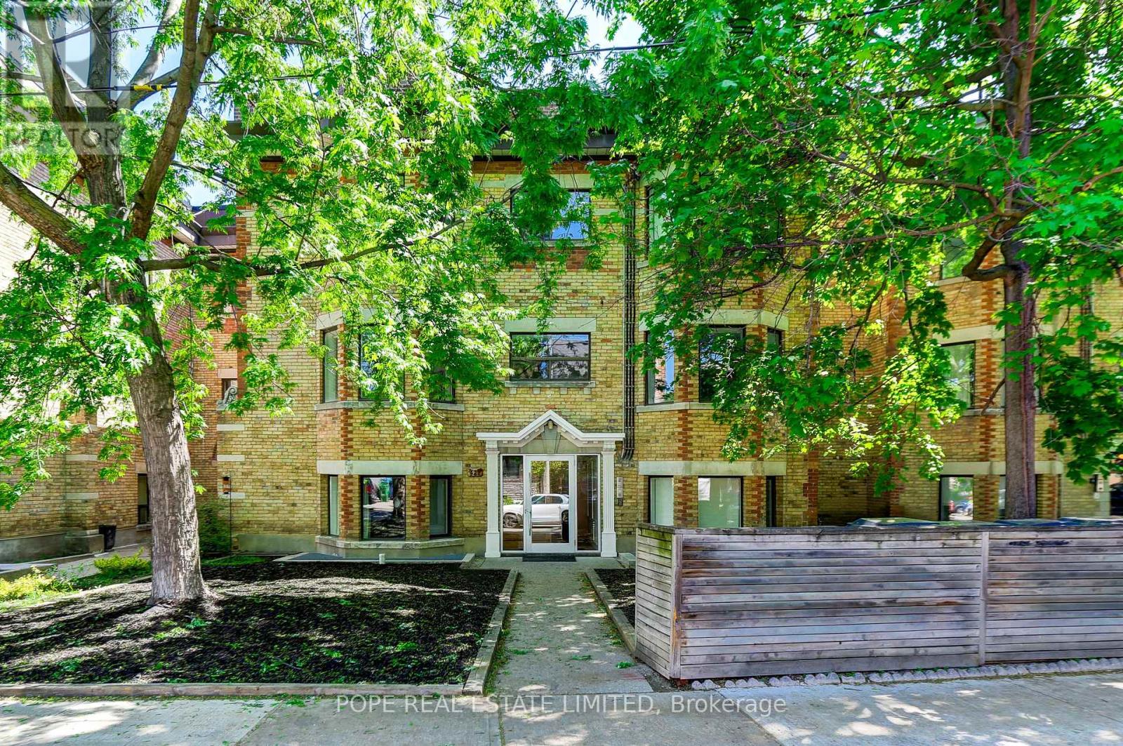 4 - 427 Crawford Street, Toronto, Ontario  M6G 3J7 - Photo 7 - C13217430